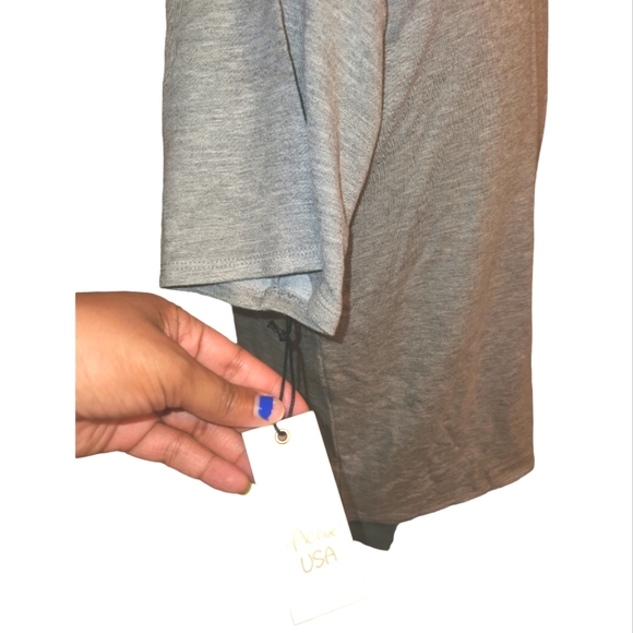 NWT V-Neck Shirt - Picture 3 of 3